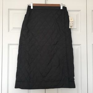 Uniqlo quilted warm skirt. Size M